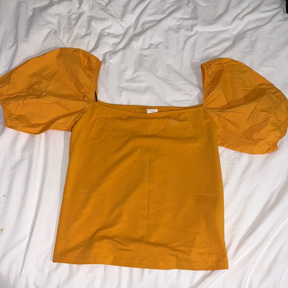 Puffy Shoulder Top